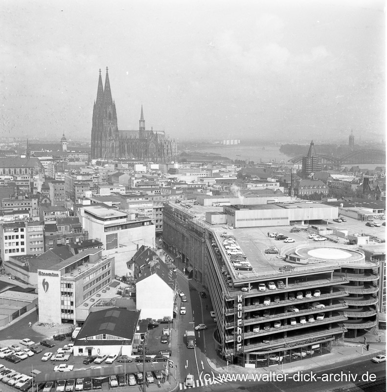 Kaufhof-Parkhaus 1968