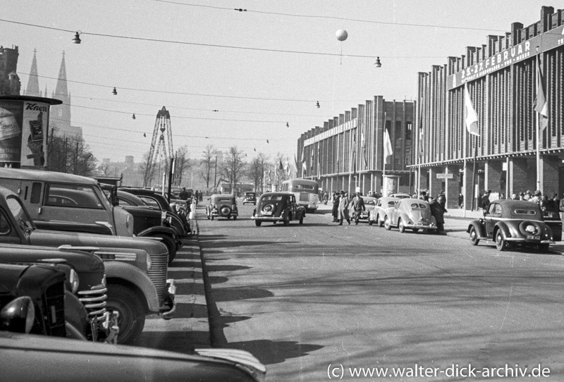 Rheinhallen der Kölner Messe 1951