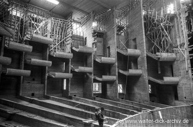 Opernhaus im Bau - die Logen 1956