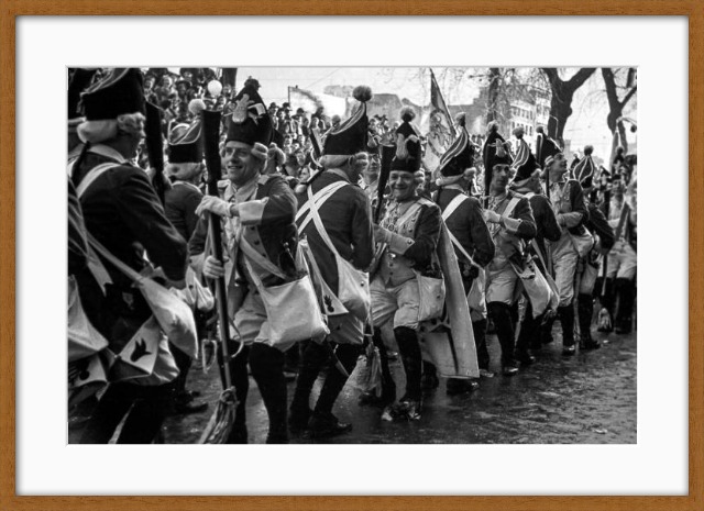 Rote Funken beim Rosenmontagszug 1949 - 70x100 cm fertig gerahmt