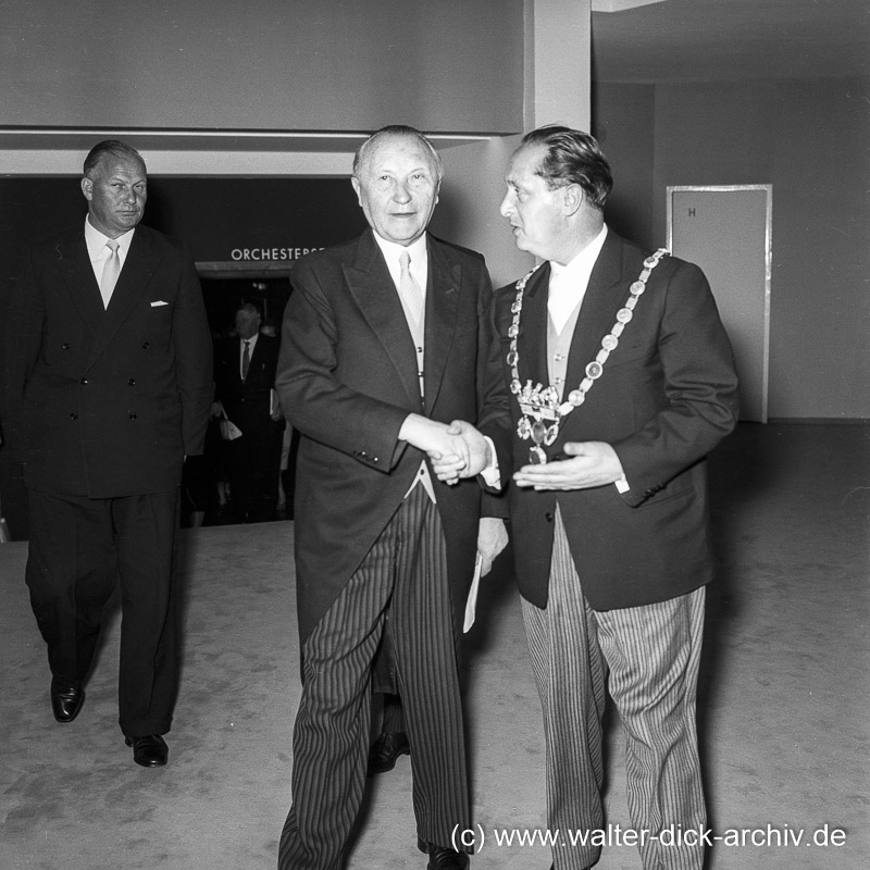 WDA1460-1-006 Eröffnung der neuen Oper 1957