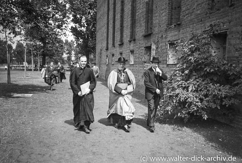 Ausstellungseröffnung "Christliche Kunst der Gegenwart" 1948