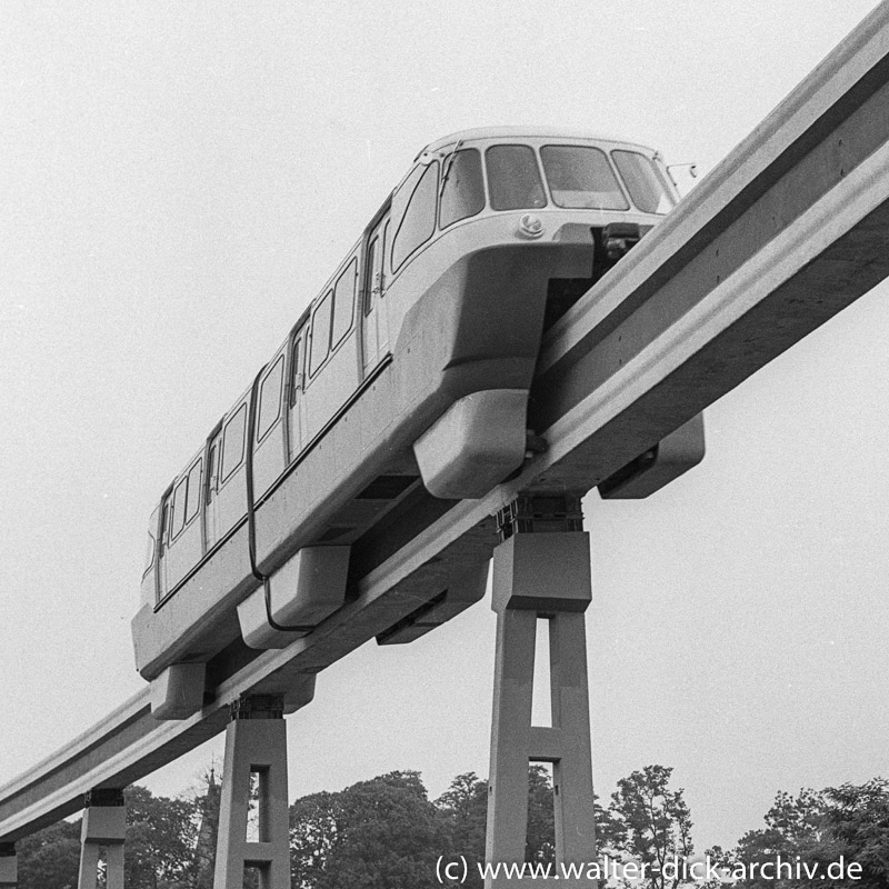 ALWEG-Bahn-Versuchszug Maßstab 1:1 1957