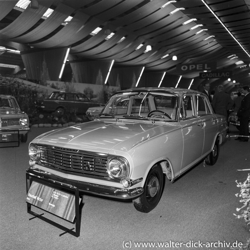 Vauxhall Victor auf dem Genfer Autosalon 1964