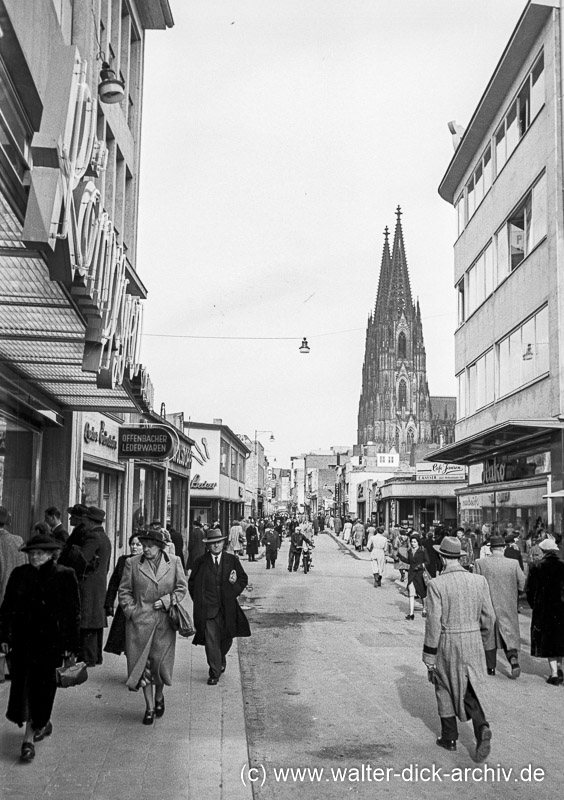 Blick in die Hohe Straße 1953