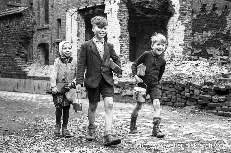 Schulkinder 1946