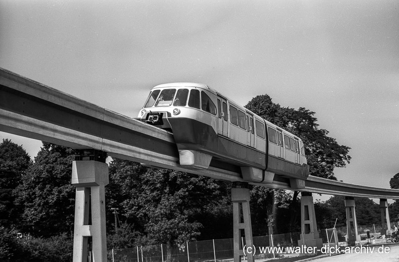 Versuchszug der ALWEG-Bahn 1957