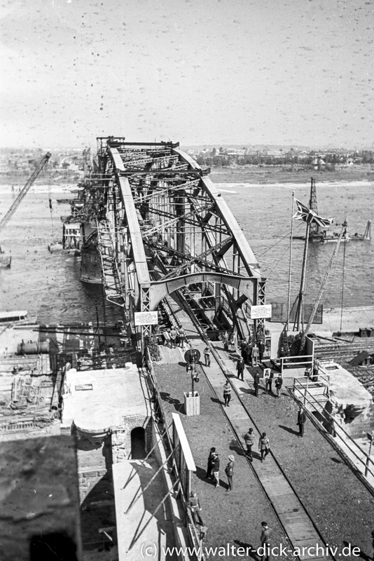 Eröffnung der Südbrücke 1946