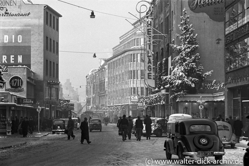 Weihnachtsstimmung auf der Schildergasse 1954