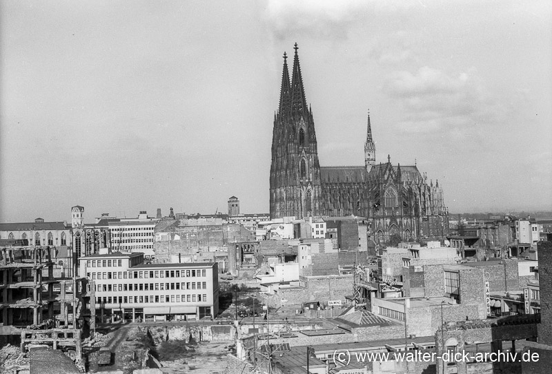 Zerstörung und Wiederaufbau 1952