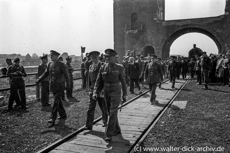 Eröffnung der Südbrücke 1946