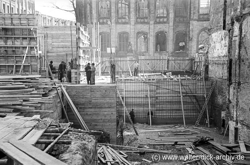 WDA323-1-018 Bau des Funkhauses 1948