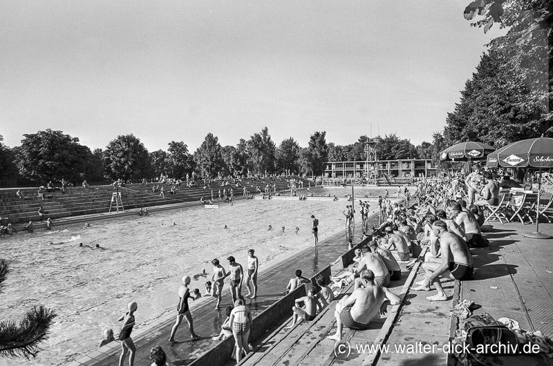 Schwimmstadion im Müngersdorf 1959