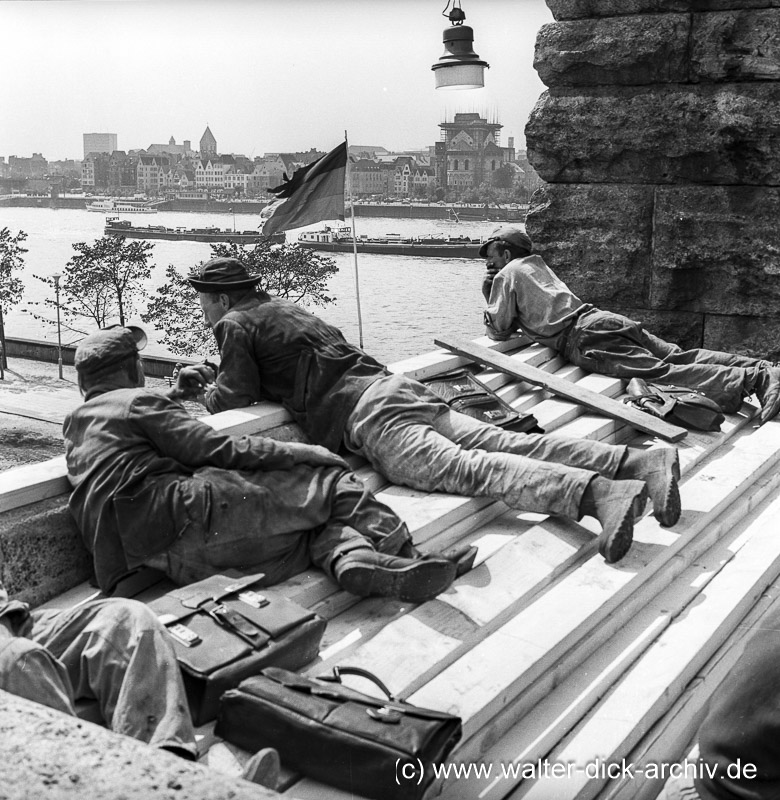 Arbeiter an der Hohenzollernbrücke 1959