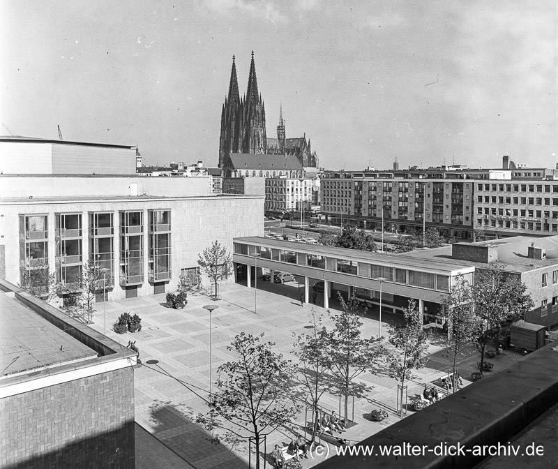 Der kleine Offenbachplatz 1964