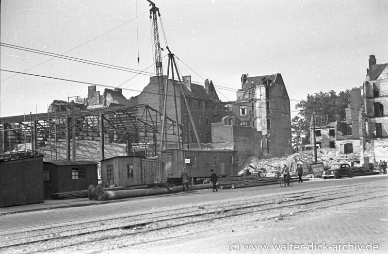 Bau der Hahnentorlichtspiele 1948