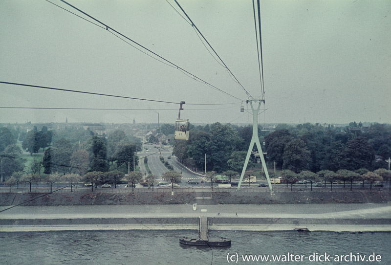 Blick von der Rheinseilbahn 1965