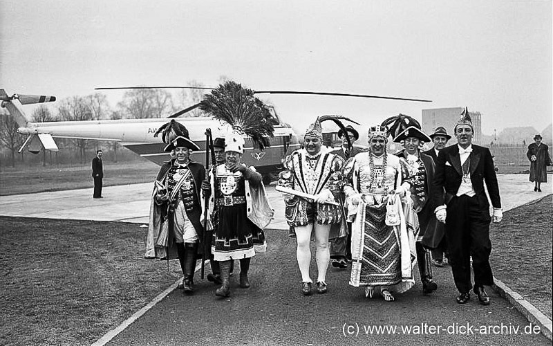 Das Dreigestirn auf dem Heliport 1954