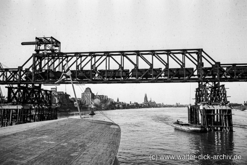 Wiederaufbau der Südbrücke 1946