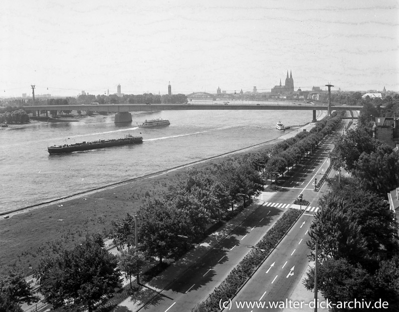 Zoobrücke und Stadtpanorama 1967