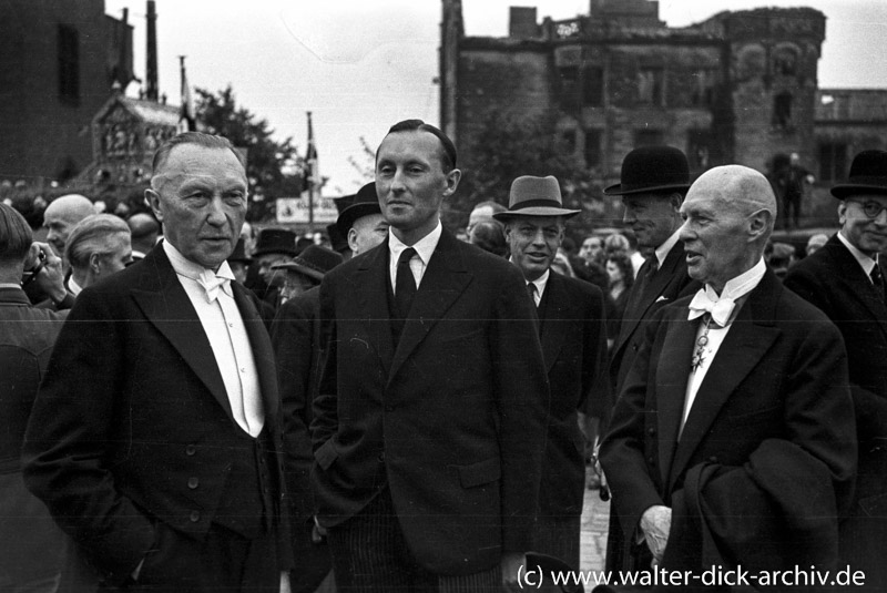 Konrad Adenauer mit seinem Sohn Max Adenauer