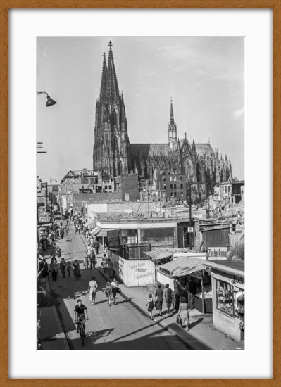 Schildergasse-Koln-1950-Angebot-Werkladen Hohe Straße in Köln 1950 - 70x100 cm fertig gerahmt