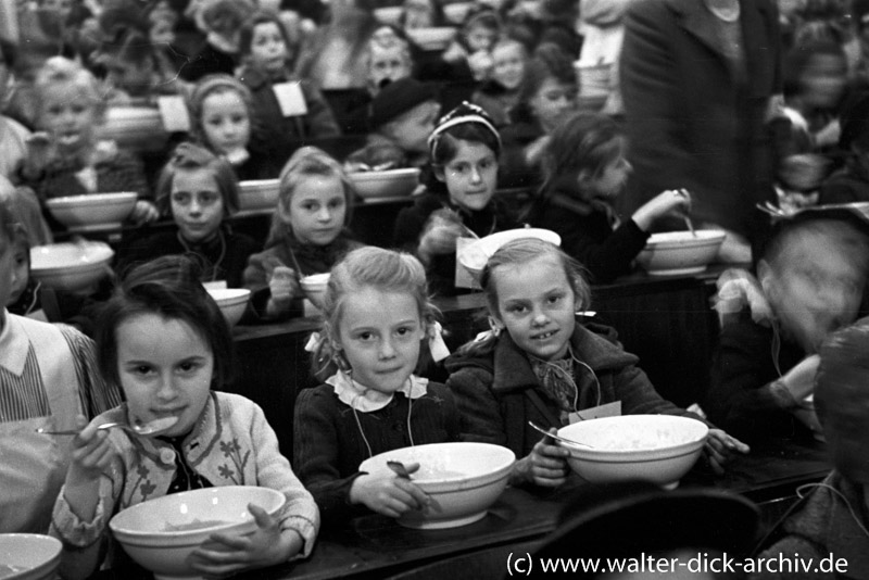 Eine kräftige Suppe vor der langen Reise 1947