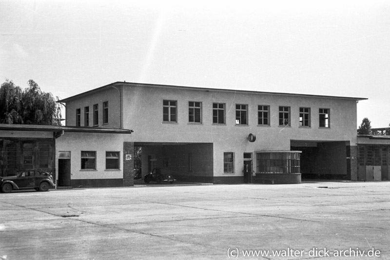 Ehemaliger Flugplatz Köln-Ostheim 1947