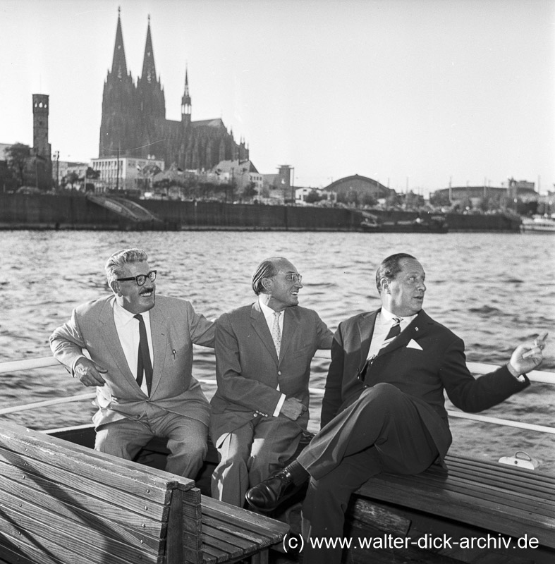 Zwei kölsche Jungen im Müllemer Böötche 1960