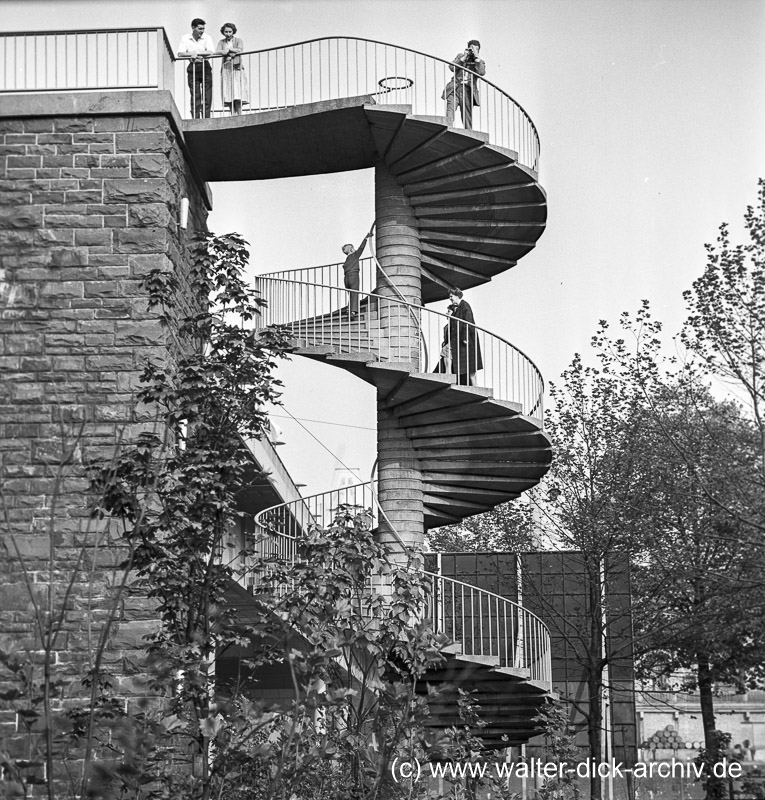Treppenaufgang zur Severinsbrücke 1960