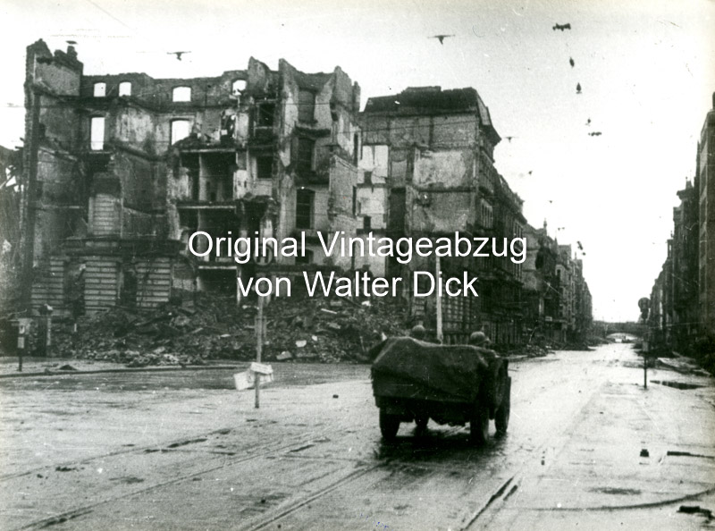Zerstörte Aachener Straße Köln 1945