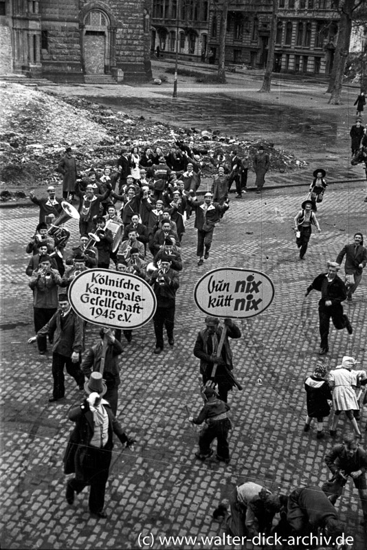 Karnevalsjecke vor St. Michael 1949