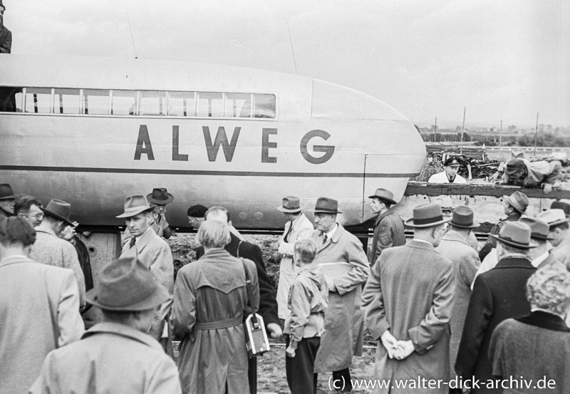 Versuchszug der ALWEG Bahn 1952