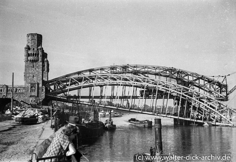 Wiederaufbau der Hohenzollernbrücke