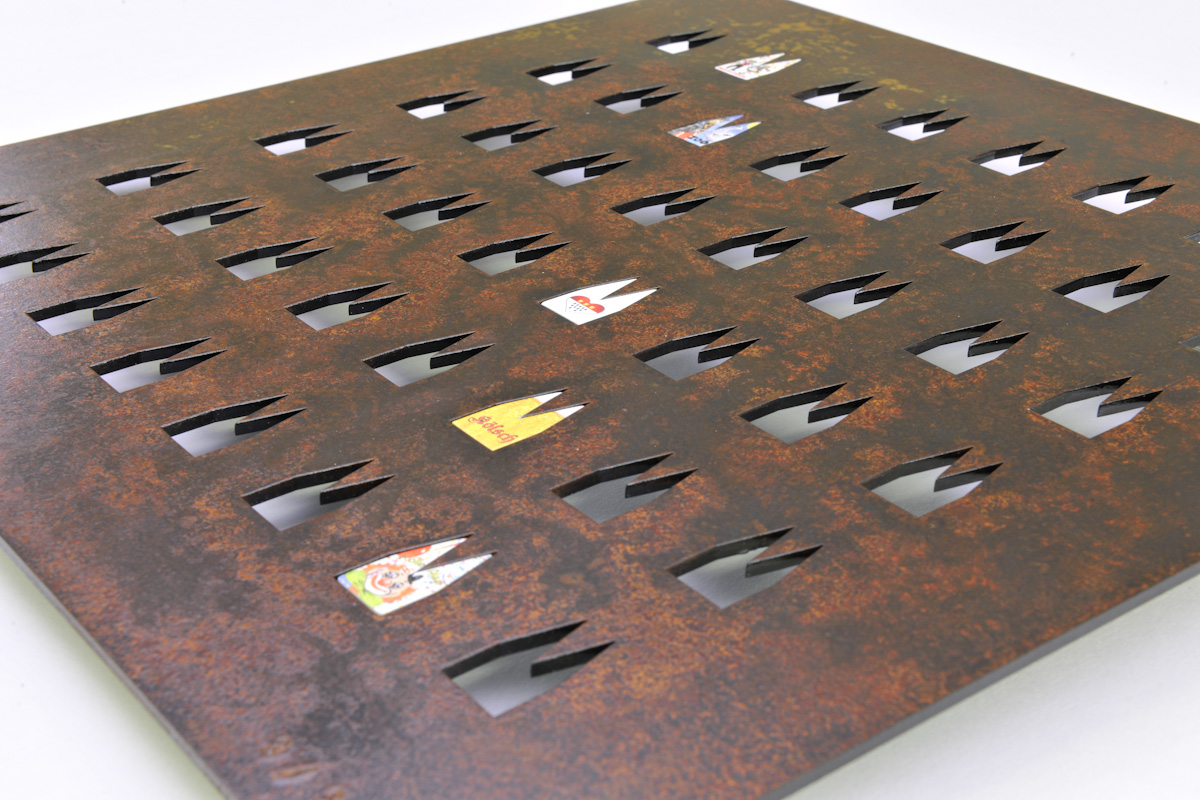 Dom Stahlplatte - 48 Ausschnitte - Rostlook