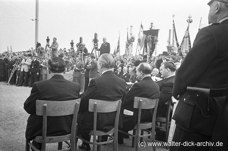 Eröffnung der Mülheimer Brücke 1951