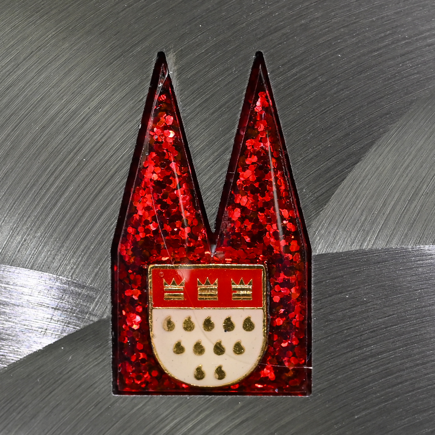 Dom Einsatz - Epoxidharz rot mit Köln-Wappen