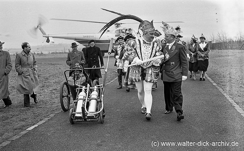 Das Dreigestirn auf dem Heliport 1954