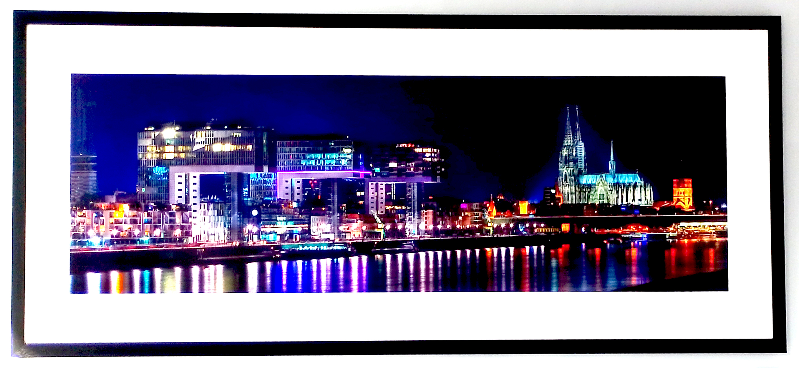 Köln bei Nacht- Panoramafoto 238x95 cm mit Rahmen