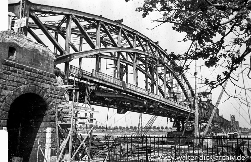 Eröffnung der Südbrücke 1946