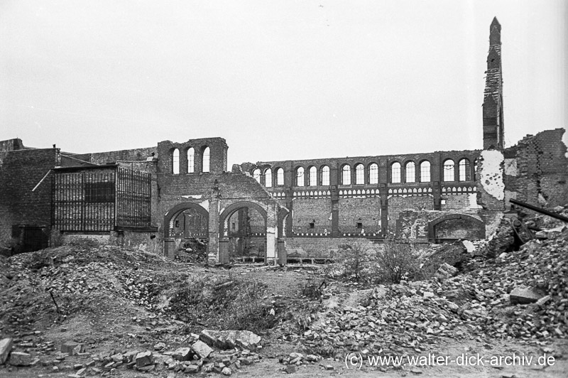 Ruine der alten Markthalle 1950