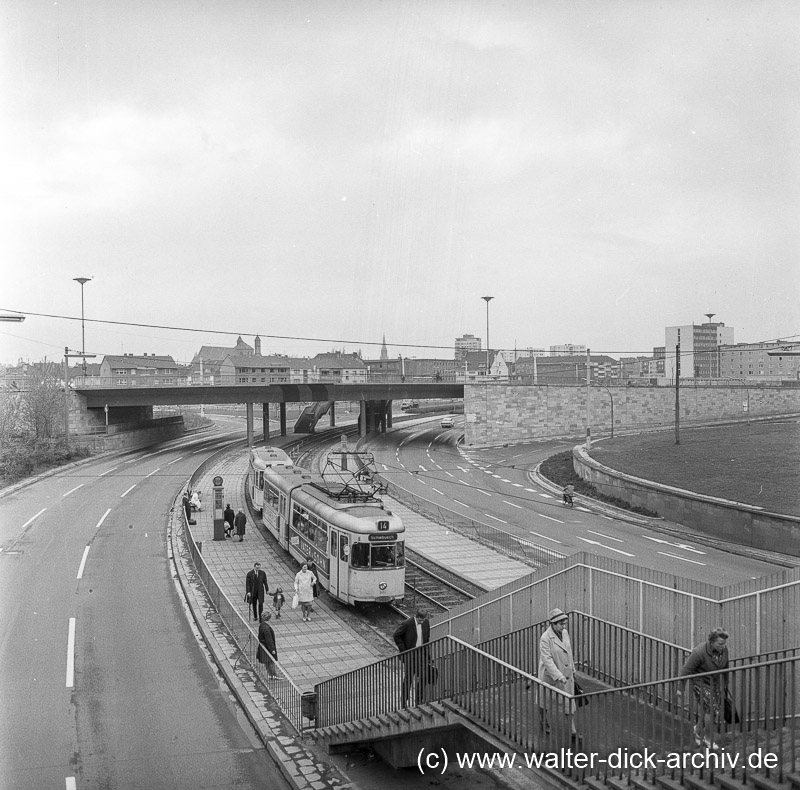 Zufahrt zur Severinsbrücke 1962