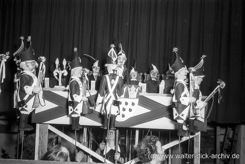 Puppensitzung im Hänneschen-Theater 1955