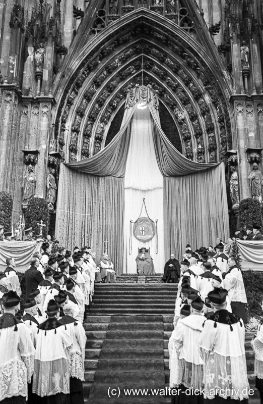 Feierlicher Empfang für Kardinal Frings 1946