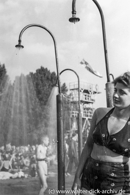 Am beste jonn isch schwemme em Stadion 1948