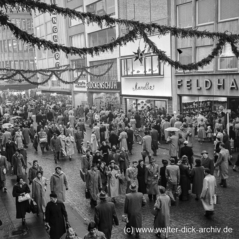 Weihnachtstrubel auf der Schildergasse 1962