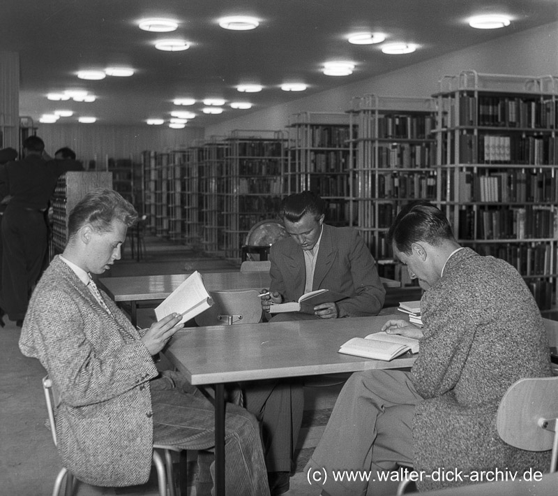 Amerika Haus - Lesesaal 1955