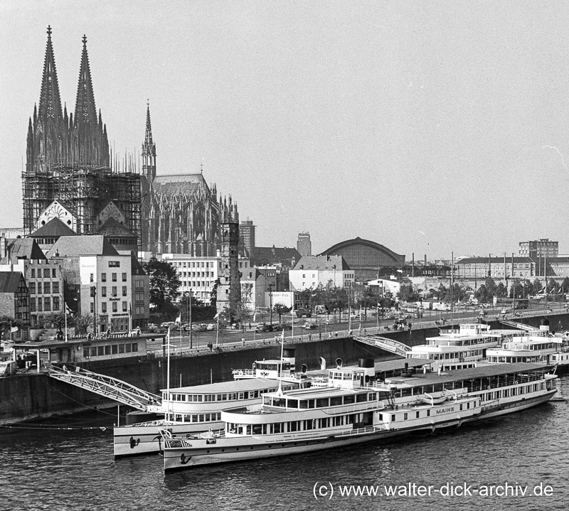 Weiße Flotte vor der Altstadt 1959 Weiße Flotte vor der Altstadt 1959