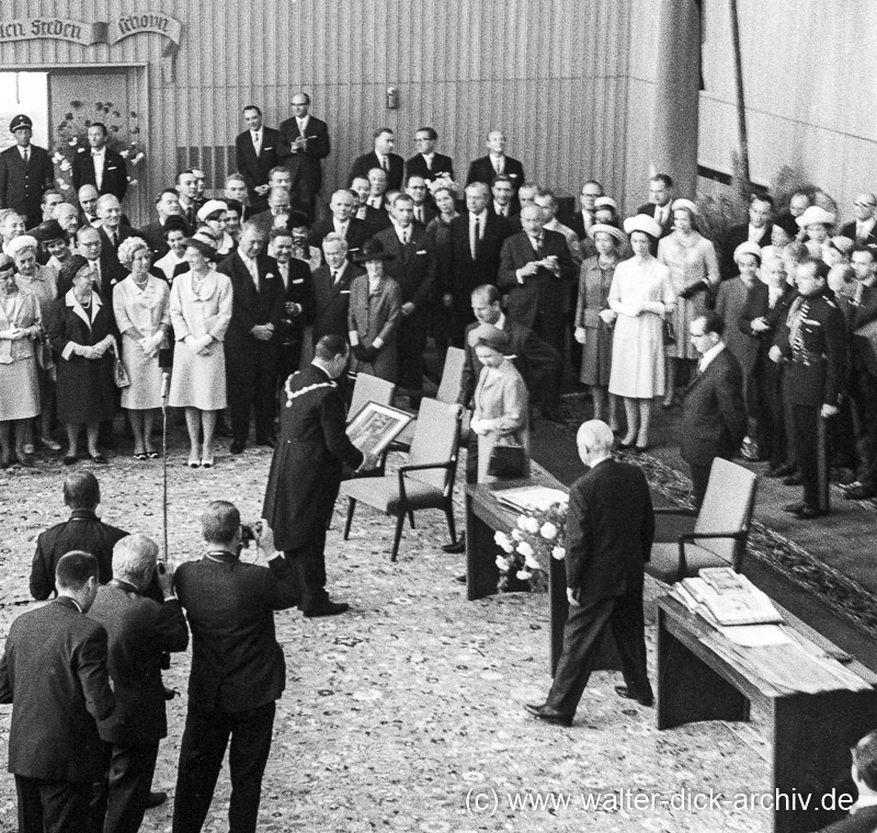 Empfang im Rathaus - Königin Elisabeth II. 1965