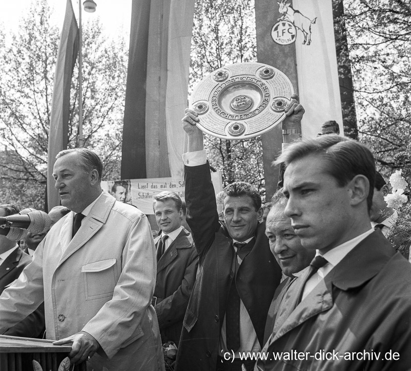 Meisterfeier auf dem Neumarkt 1962